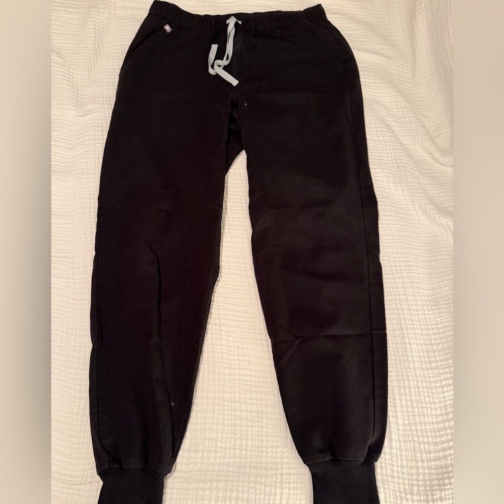 Men’s Fig’s Black Jogger Scrub Bottoms